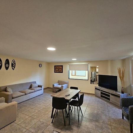 Terminal Suites El Calafate Exterior foto